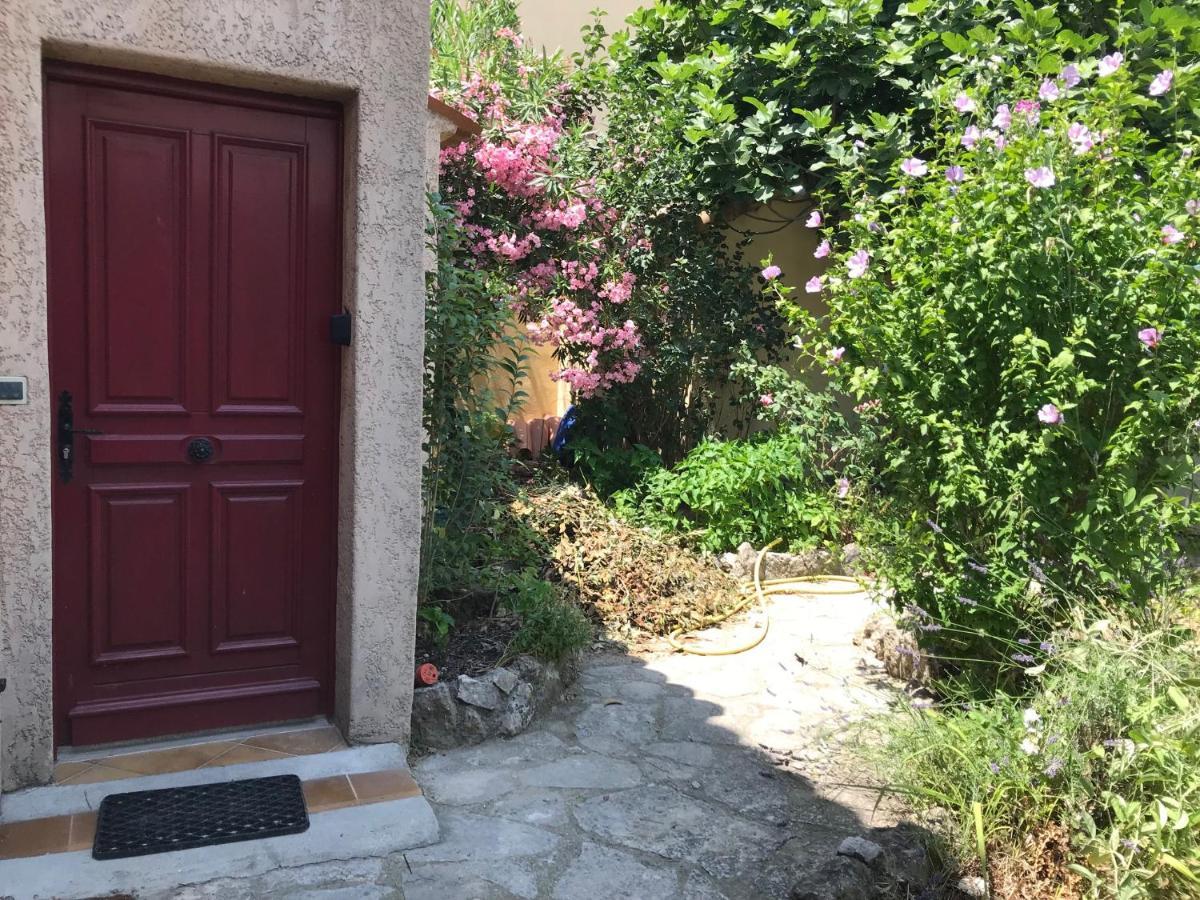 Chambre Climatisee Avec Sdb Privee Dans Une Villa Avec Piscine Ouverte D'Avril A Mi Octobre مارسيليا المظهر الخارجي الصورة