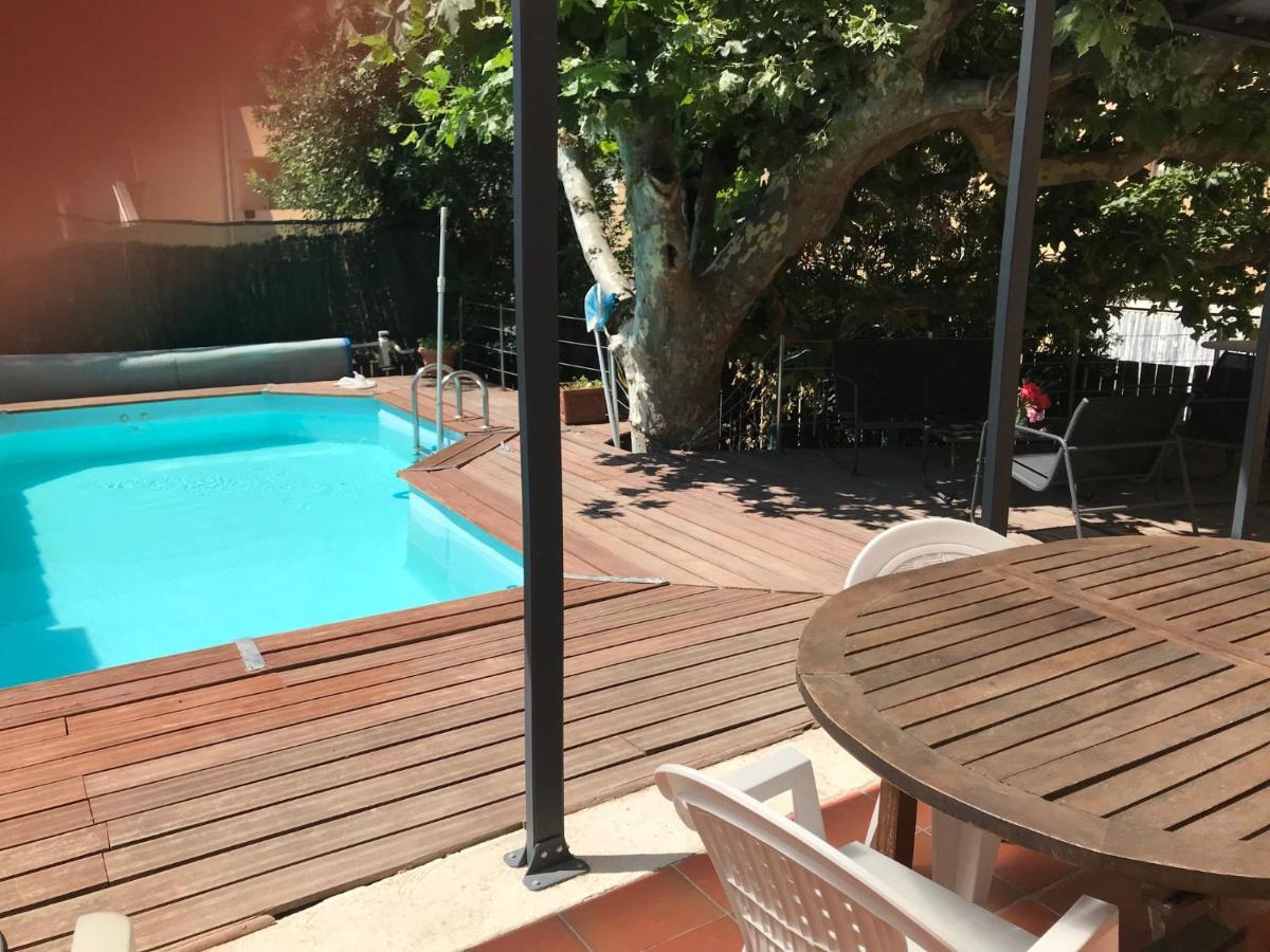 Chambre Climatisee Avec Sdb Privee Dans Une Villa Avec Piscine Ouverte D'Avril A Mi Octobre مارسيليا المظهر الخارجي الصورة