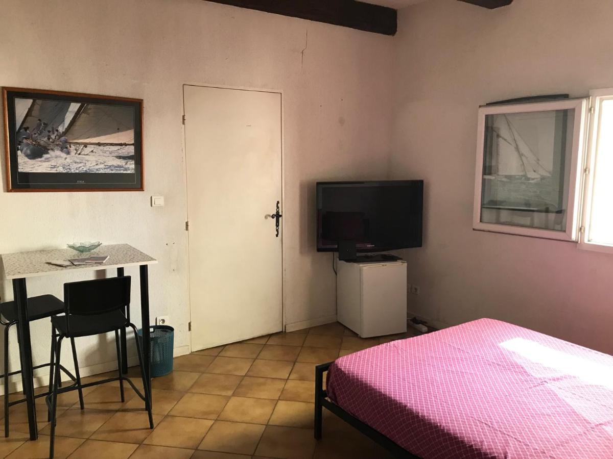 Chambre Climatisee Avec Sdb Privee Dans Une Villa Avec Piscine Ouverte D'Avril A Mi Octobre مارسيليا المظهر الخارجي الصورة